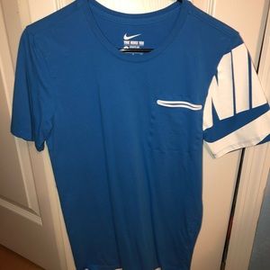 Nike men’s athletic cut shirt small!!!